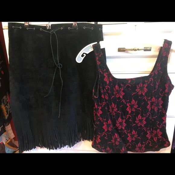 Short Black Fringed Suede Leather Skirt - Picture 5 of 7